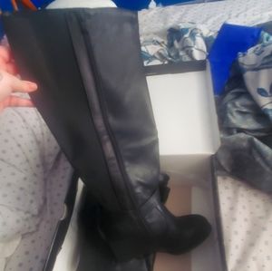 Torrid wide width wedge boot! Size 8!